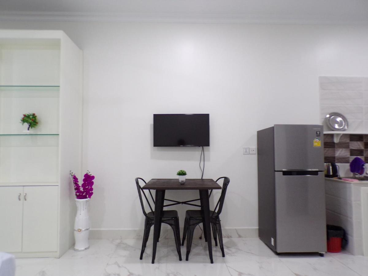 Ferienwohnung Ananta Aster Phnom Penh Exterior foto