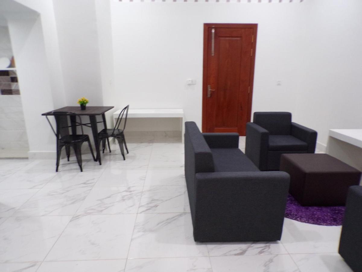 Ferienwohnung Ananta Aster Phnom Penh Exterior foto